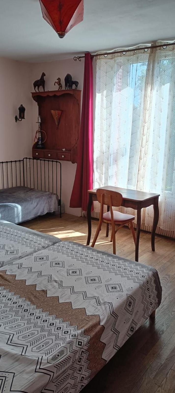 Chambre D'Hote Dans Maison Atypique Possibilite 1 Lit Supplementaire Pour 15 Euros Sancoins Buitenkant foto